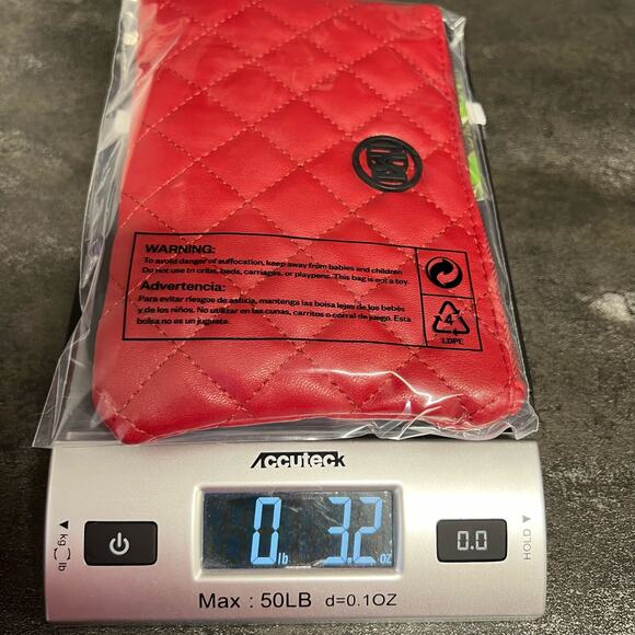 Badgley Mischka Vegan Leather Card Holder Wallet Wristlet Red Quilted Zips NWT - Picture 7 of 7